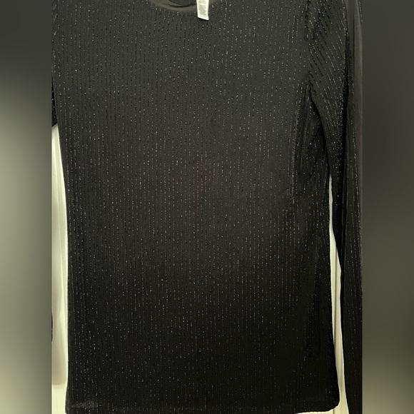 BCBG WOMENS SWEATER, BLACK a with sparkle, size Medium🔥 - Picture 4 of 7